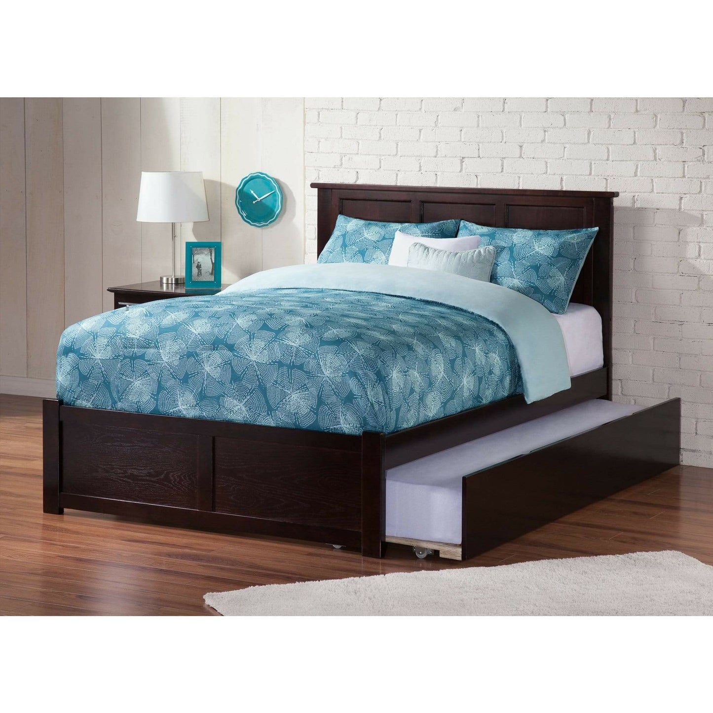 Atlantic Furniture Bed Madison Full Platform Bed with Flat Panel Foot Board and Full Size Urban Trundle Bed in Espresso