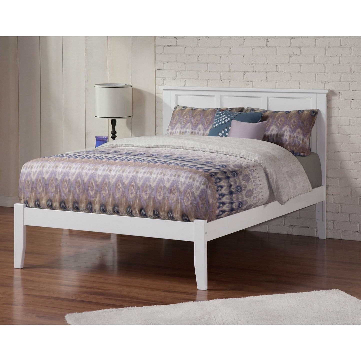 Atlantic Furniture Bed Madison Queen Platform Bed with Open Foot Board in Espresso