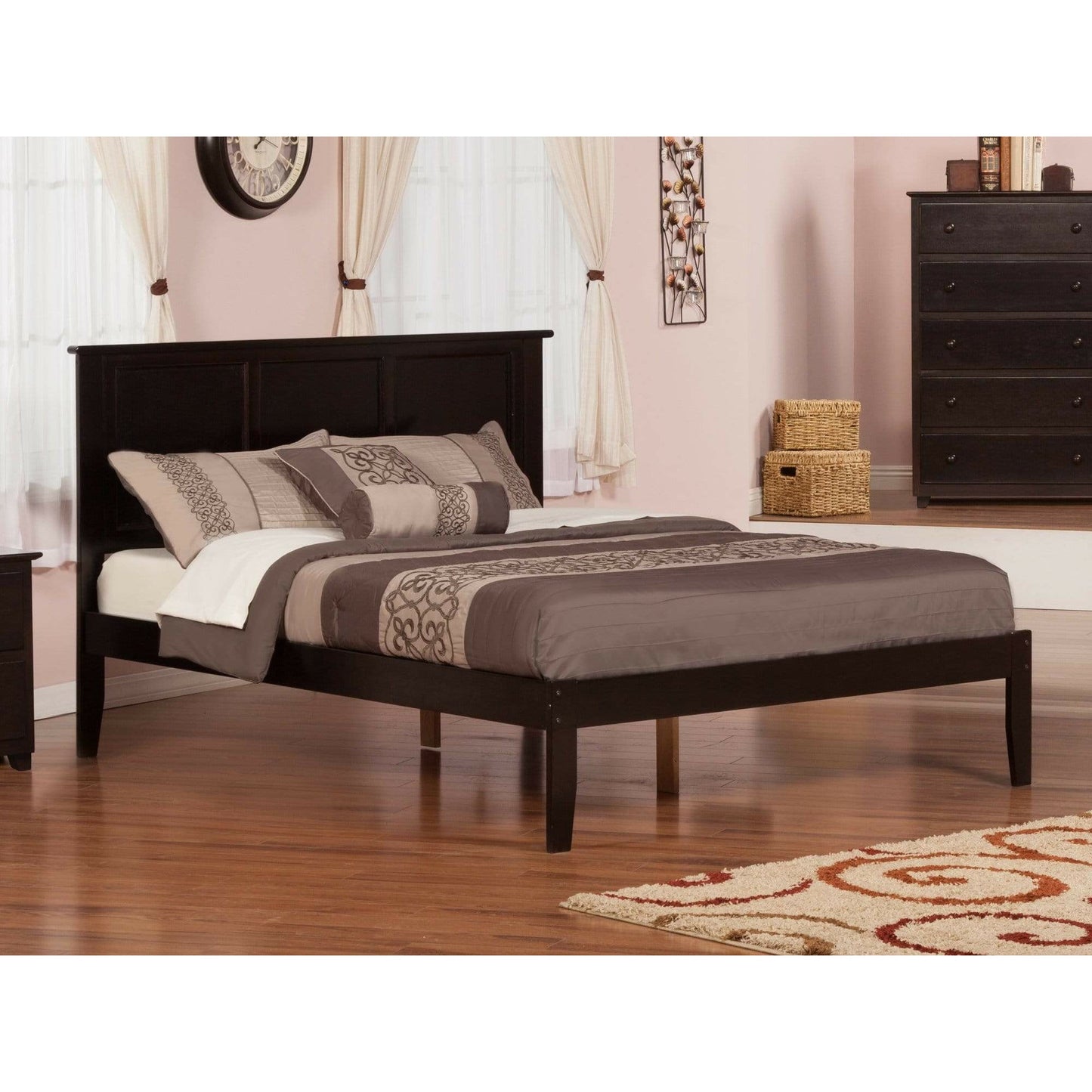 Atlantic Furniture Bed Madison Queen Platform Bed with Open Foot Board in Espresso