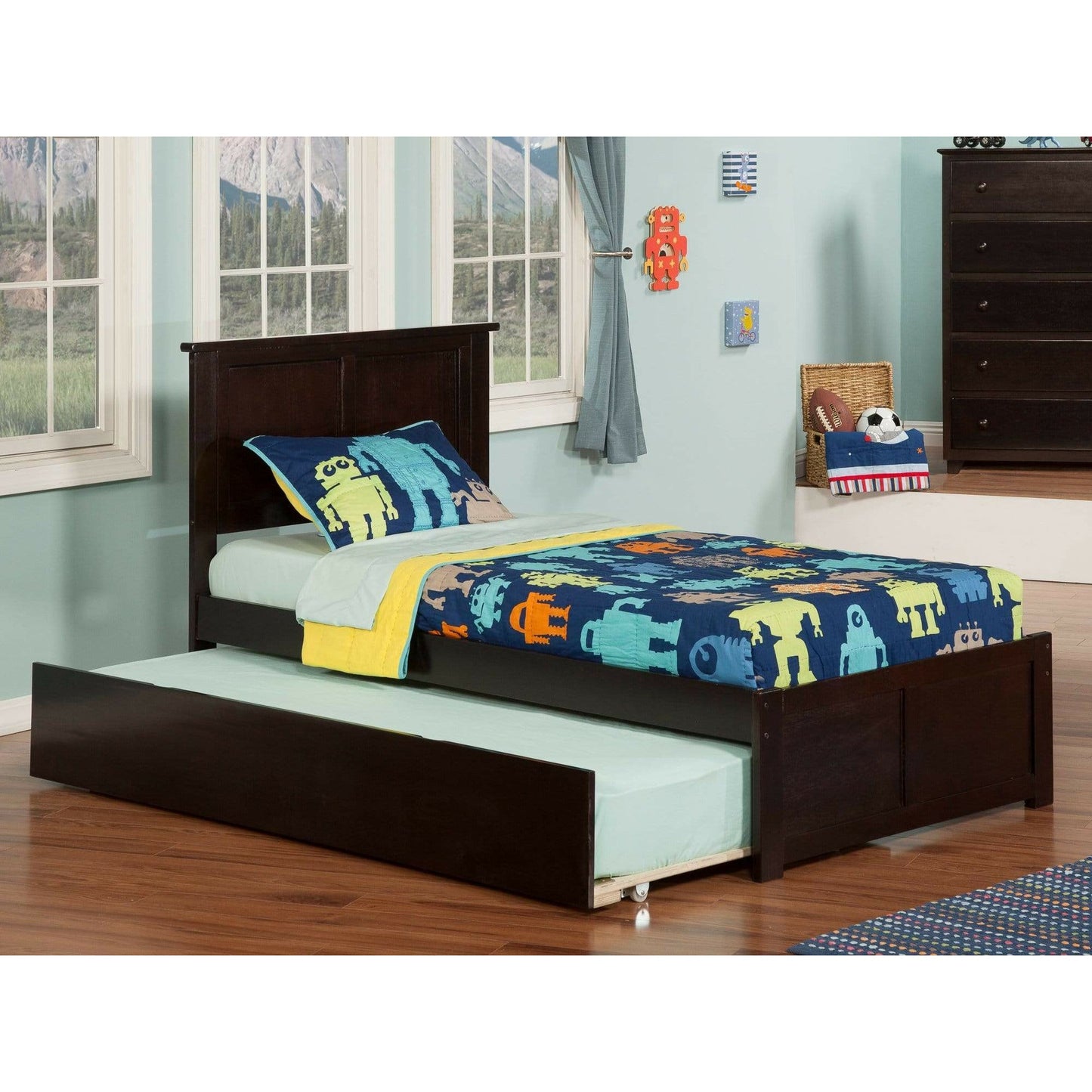 Atlantic Furniture Bed Madison Twin Platform Bed with Flat Panel Foot Board and Twin Size Urban Trundle Bed in Espresso