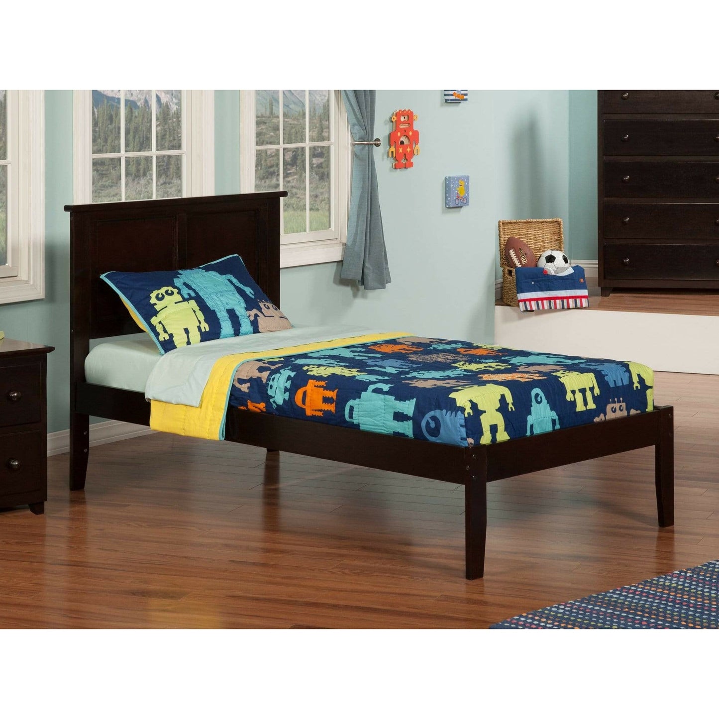 Atlantic Furniture Bed Madison Twin XL Platform Bed with Open Foot Board in Espresso